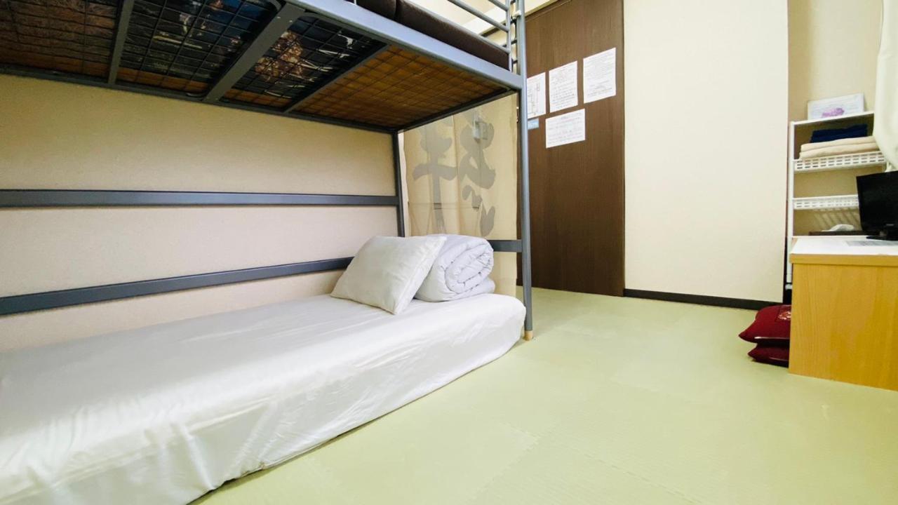 Guest House B'S Fiveⅱ โอซาก้า ภายนอก รูปภาพ